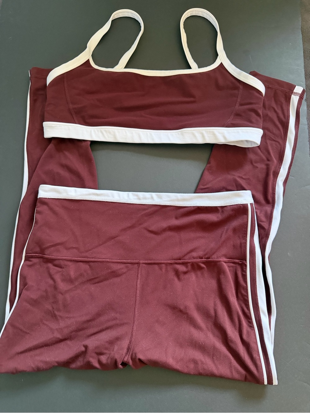 Athleta Elation Sport 7/8 Tight & Bra - Maroon - Large